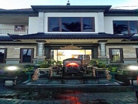 Hotel Mawar Sari