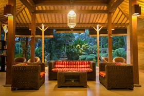 Senetan Villas & Spa Resort