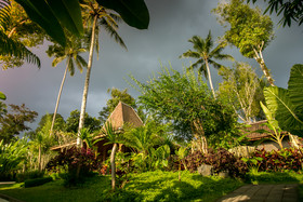 Senetan Villas & Spa Resort