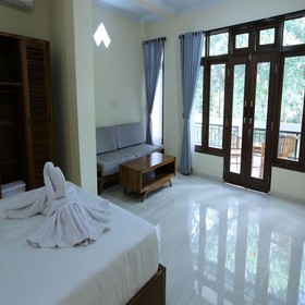 Vaneka Garden House
