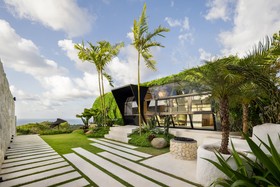 Airship Bali