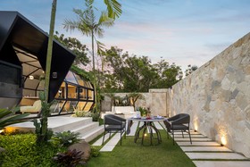 Airship Bali