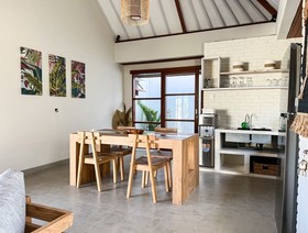 Moana Villa & Suites Bingin