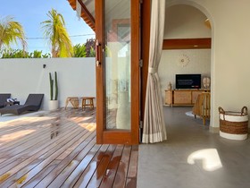 Moana Villa & Suites Bingin
