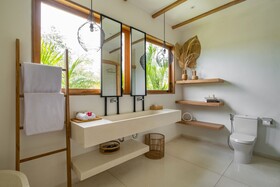 Mr. & Mrs. W Bingin By Alfred In Bali
