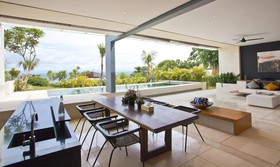 Nomina Villas