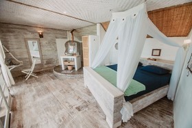 Rock 'n Reef Hotel