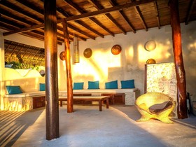 Rock 'n Reef Hotel
