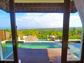 The Eyes Bali