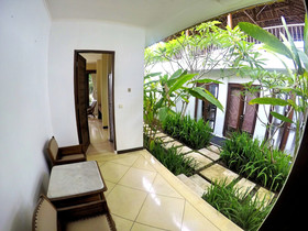 The Eyes Bali