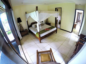 The Eyes Bali