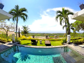 The Eyes Bali
