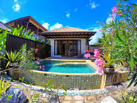 The Eyes Bali