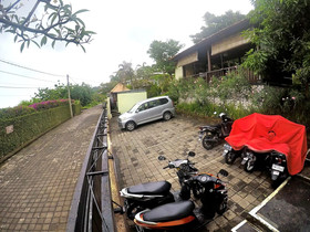 The Eyes Bali