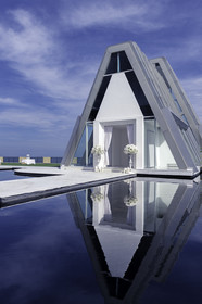 Dreamland Paradise Hotel