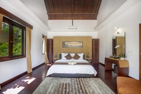 The Sanctus Villa