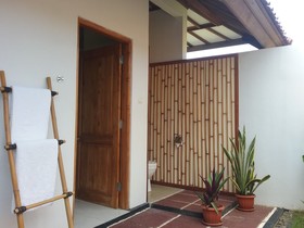 Batu Ampar Bungalows