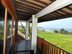 Dikaloha Surfcamp Medewi