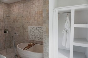 Jungle Haven Resort Central