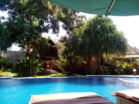 Suka Sari Cottages