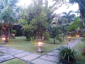 Suka Sari Cottages