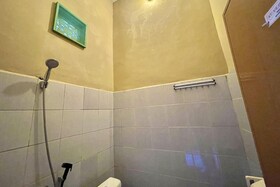 Mongan Homestay Beside The Belulang Hot Spring