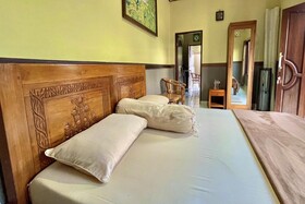 Mongan Homestay Beside The Belulang Hot Spring