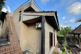 Mongan Homestay Beside The Belulang Hot Spring