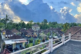 Mongan Homestay Beside The Belulang Hot Spring