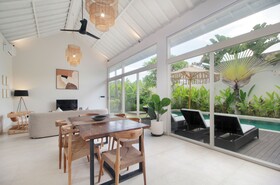 Echo Beach Villa & Apartment