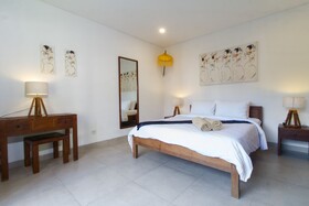 Echo Beach Villa & Apartment