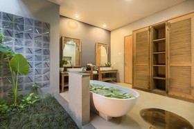 Villa Daun Canggu by Nagisa Bali