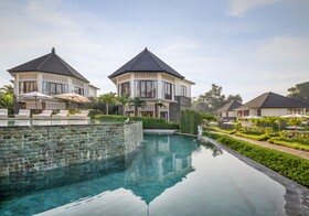 Swan Paradise a Pramana Experience