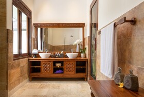 Swan Paradise a Pramana Experience
