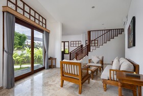 Swan Paradise a Pramana Experience