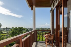 Swan Paradise a Pramana Experience