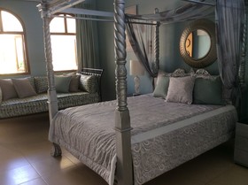 Villa Costa Plenty