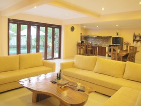 Aisha Family Villa