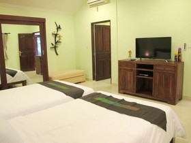 Aisha Family Villa