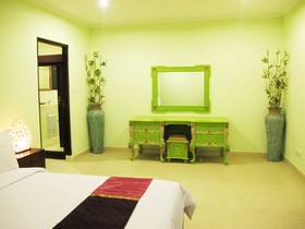 Aisha Family Villa
