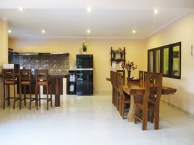Aisha Family Villa