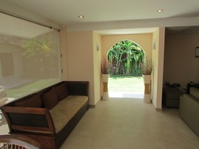 Aisha Family Villa