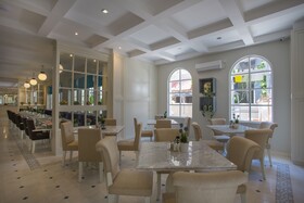 Amalfi Hotel Seminyak