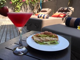 Anshel Hotel