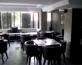 Anshel Hotel