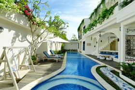 Artemis Villa & Hotel