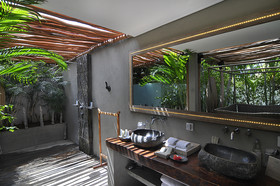 Blue Karma Dijiwa Seminyak