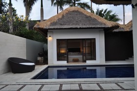 Bvilla + Pool