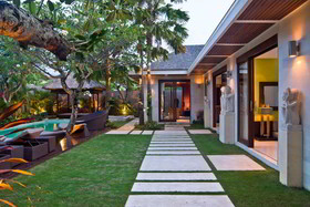Chandra Villas