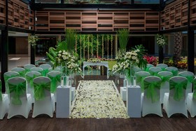 Courtyard Bali Seminyak Resort
